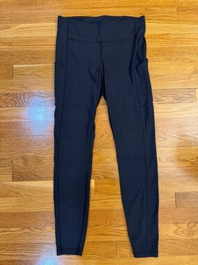 Lululemon Speed Up Tight *Full-On Luxtreme 28" Black - Size 8